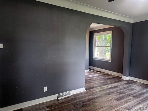 Tiny photo for 315 S Park Lane, Dexter, MO 63841 (MLS # 26031109)