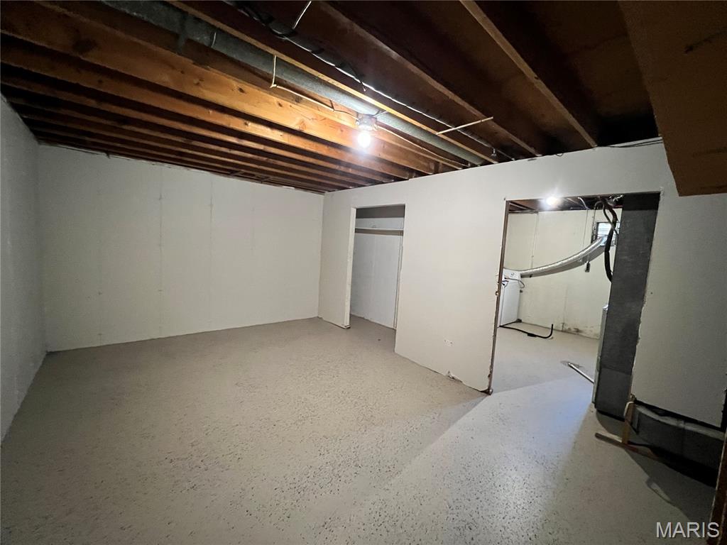 Glenview Court - Residential Lease