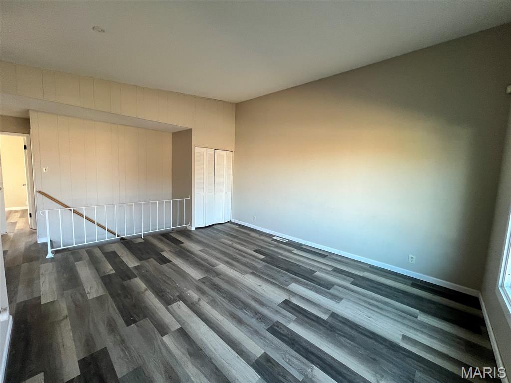 Glenview Court - Residential Lease