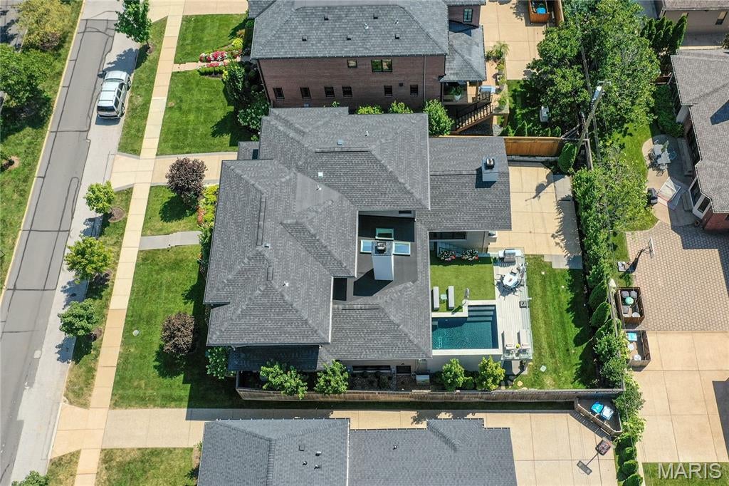 123 N Forsyth Boulevard