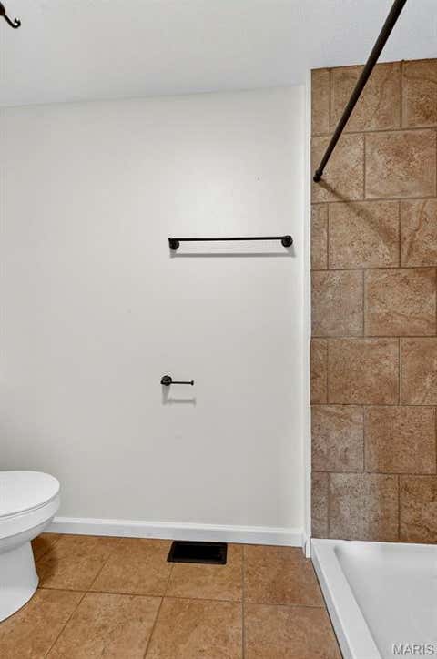 Tiny photo for 9536 Three Oaks Ln LN, Bloomsdale, MO 63627 (MLS # 26040045)