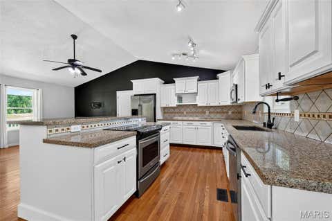 Tiny photo for 9536 Three Oaks Ln LN, Bloomsdale, MO 63627 (MLS # 26040045)
