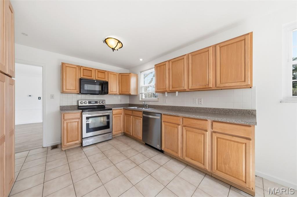 Whispering Oakwood 1 - Residential