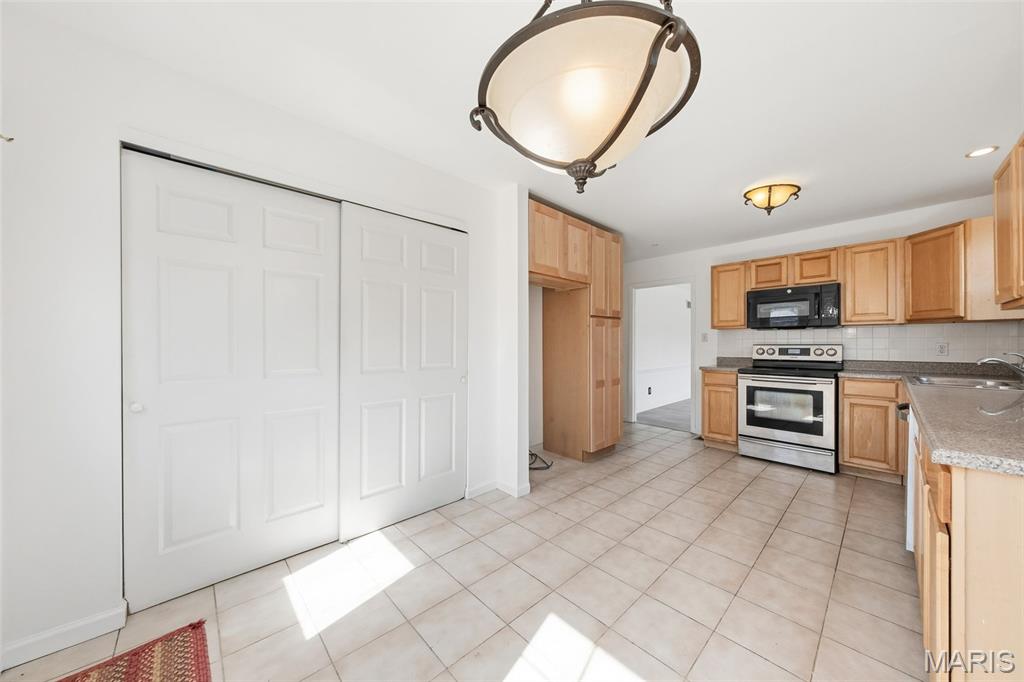 Whispering Oakwood 1 - Residential