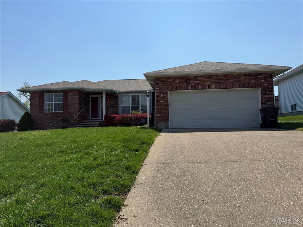 Photo of 1112 Murry Lane, Rolla, MO 65401 (MLS # 26020291)