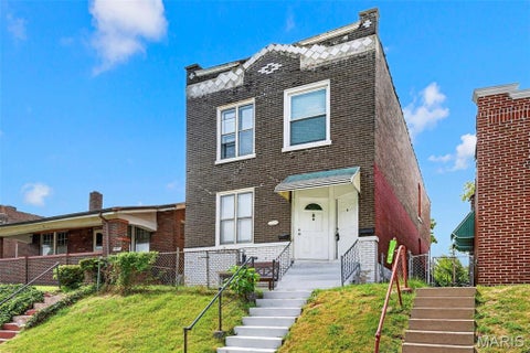 Tiny photo for 3829 S Compton Avenue, St Louis, MO 63118 (MLS # 26059053)