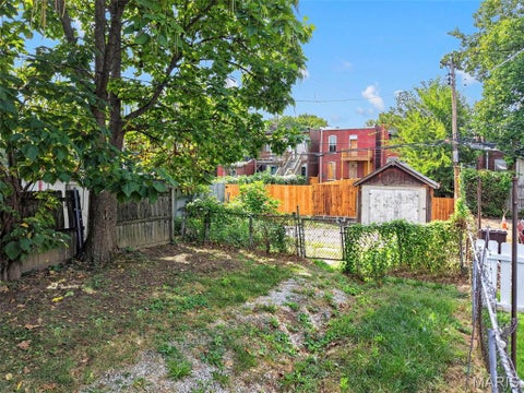 Tiny photo for 3829 S Compton Avenue, St Louis, MO 63118 (MLS # 26059053)