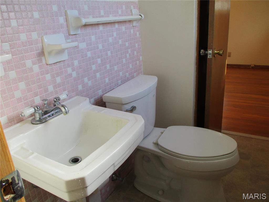 Manchester Hills - Residential Lease