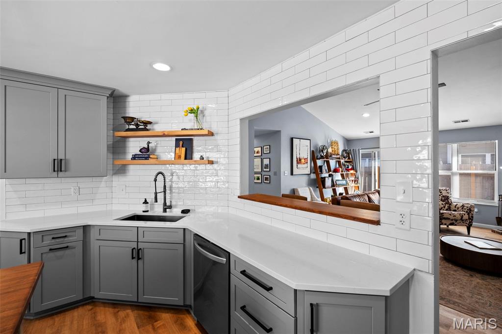 Meadow Ridge Villas #9 - Residential