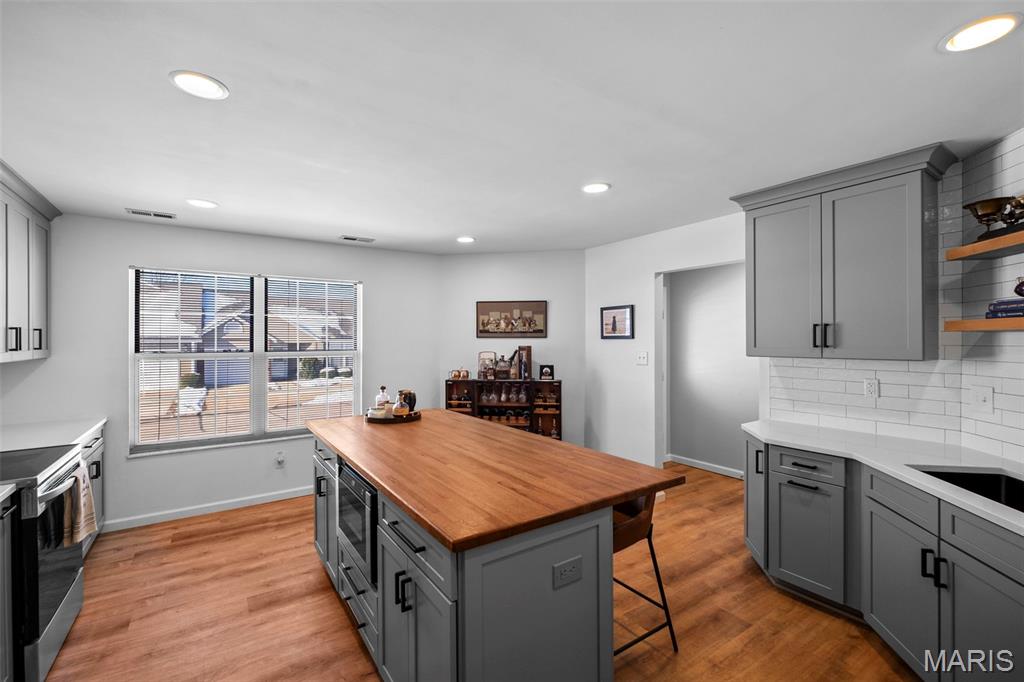 Meadow Ridge Villas #9 - Residential