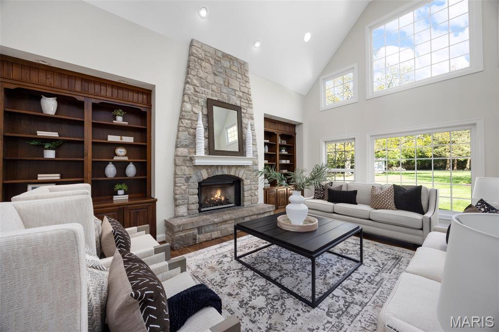 St Louis, Missouri 63122, United States, 5 Bedrooms Bedrooms, ,5 BathroomsBathrooms,Residential,Coming Soon,218257