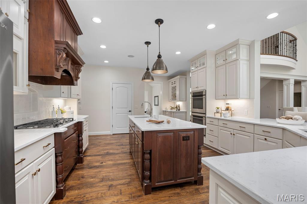 St Louis, Missouri 63122, United States, 5 Bedrooms Bedrooms, ,5 BathroomsBathrooms,Residential,Coming Soon,218257