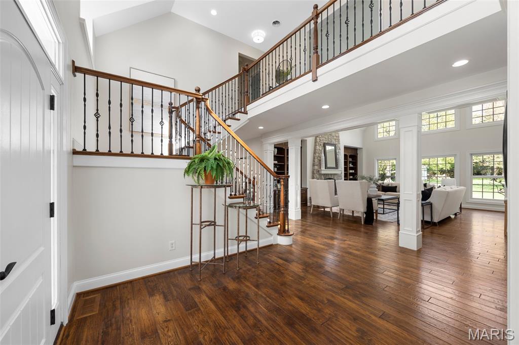 St Louis, Missouri 63122, United States, 5 Bedrooms Bedrooms, ,5 BathroomsBathrooms,Residential,Coming Soon,218257