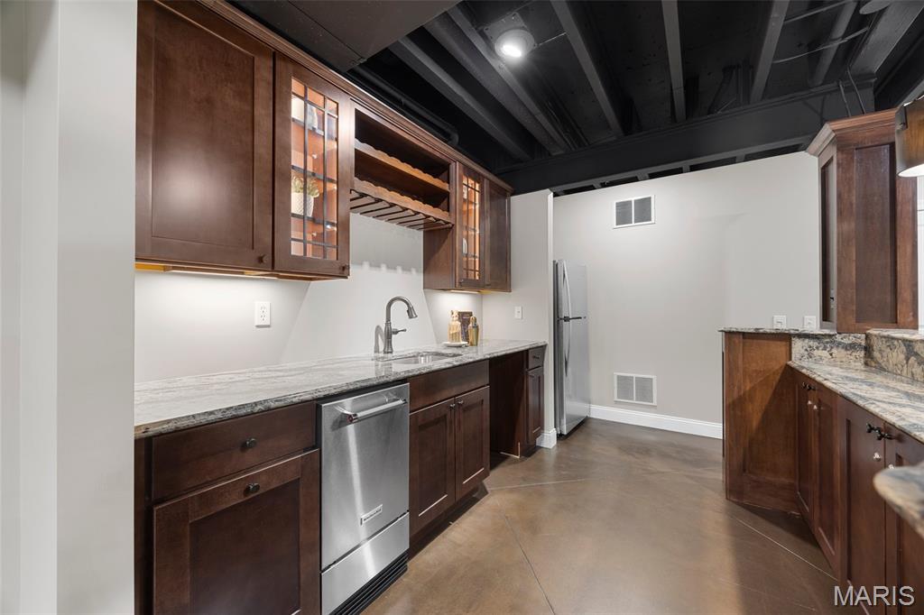 St Louis, Missouri 63122, United States, 5 Bedrooms Bedrooms, ,5 BathroomsBathrooms,Residential,Coming Soon,218257