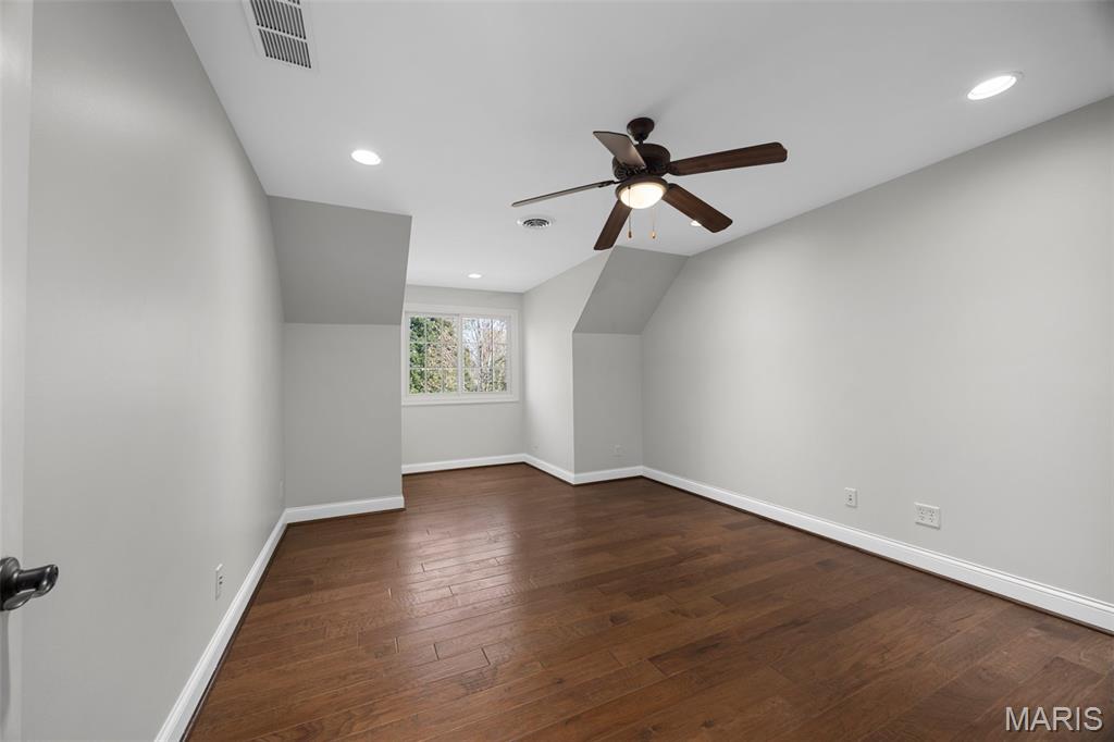 St Louis, Missouri 63122, United States, 5 Bedrooms Bedrooms, ,5 BathroomsBathrooms,Residential,Coming Soon,218257