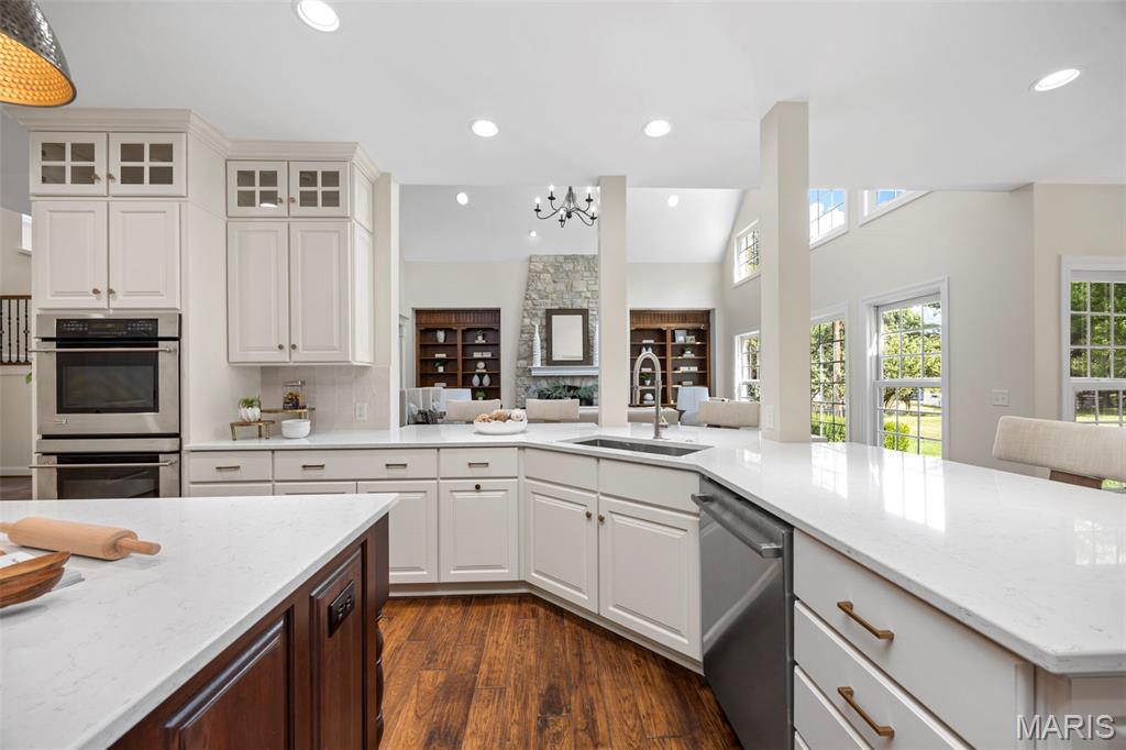 St Louis, Missouri 63122, United States, 5 Bedrooms Bedrooms, ,5 BathroomsBathrooms,Residential,Coming Soon,218257