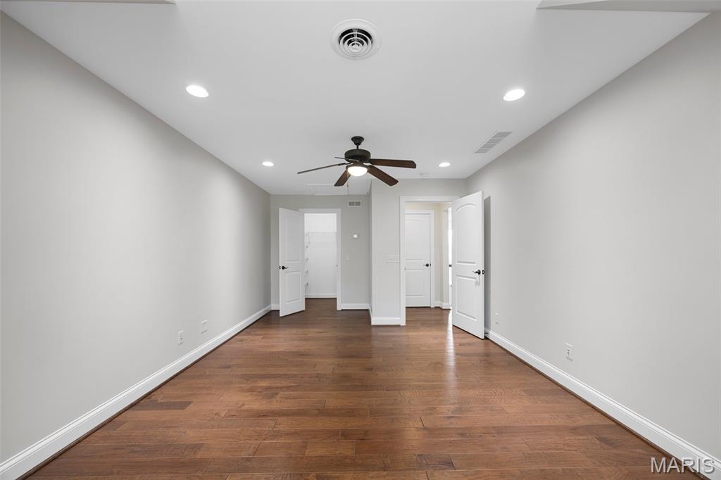 St Louis, Missouri 63122, United States, 5 Bedrooms Bedrooms, ,5 BathroomsBathrooms,Residential,Coming Soon,218257