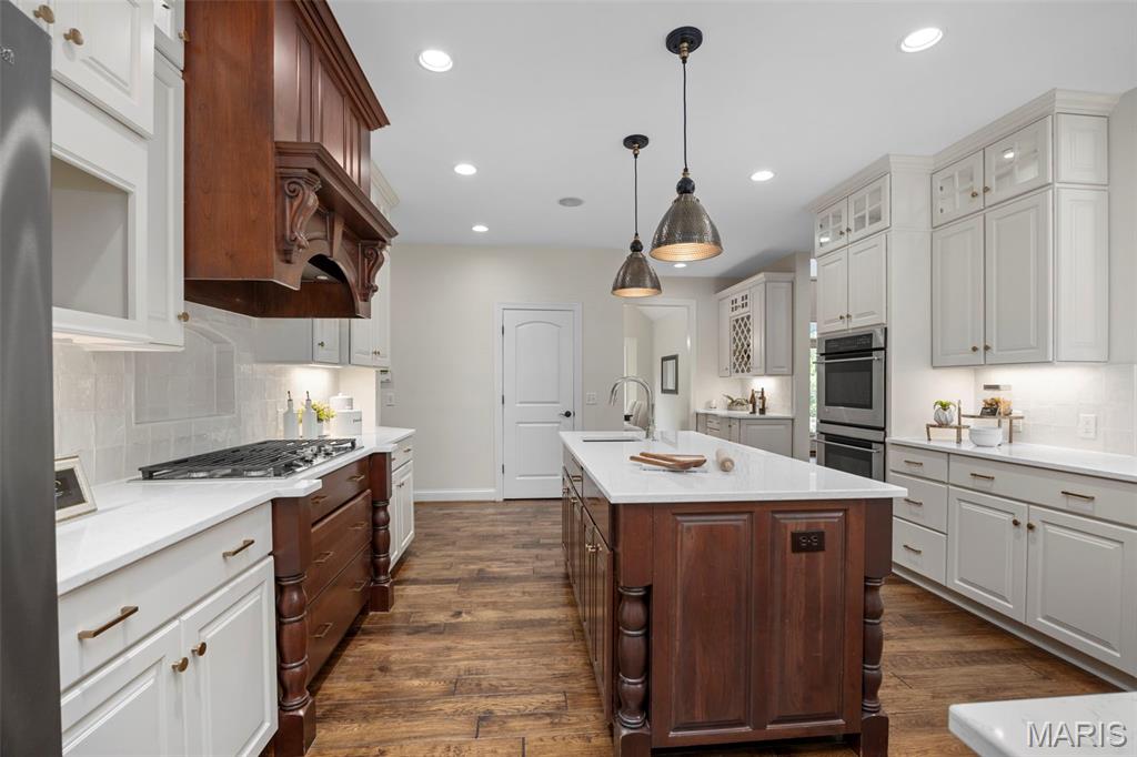 St Louis, Missouri 63122, United States, 5 Bedrooms Bedrooms, ,5 BathroomsBathrooms,Residential,Coming Soon,218257