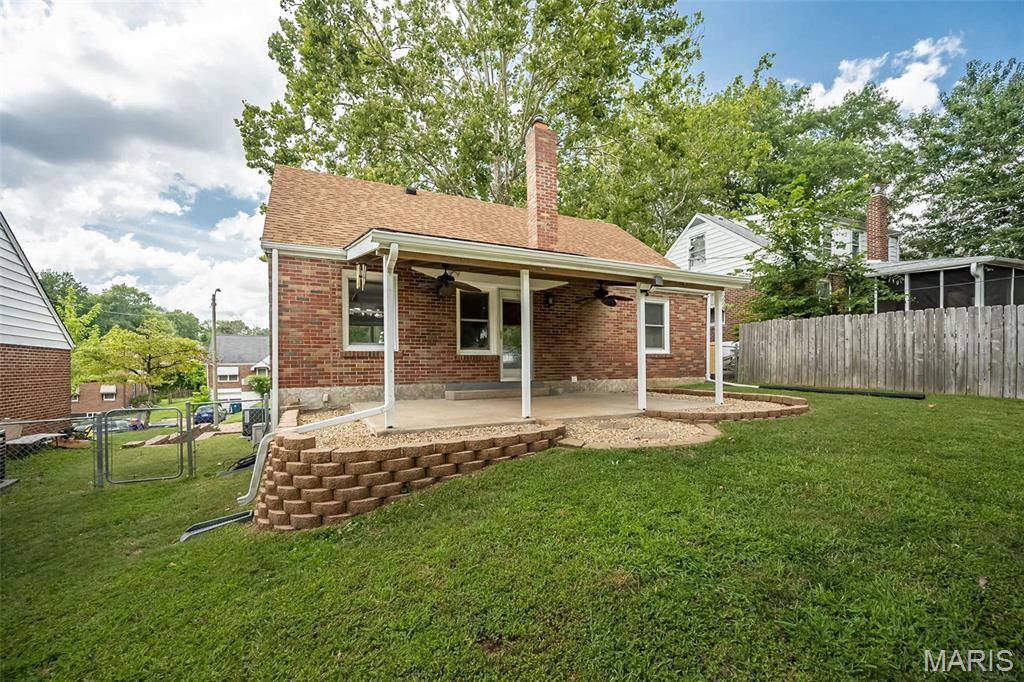 St Louis, Missouri 63114, United States, 4 Bedrooms Bedrooms, ,2 BathroomsBathrooms,Residential,Pending,186420