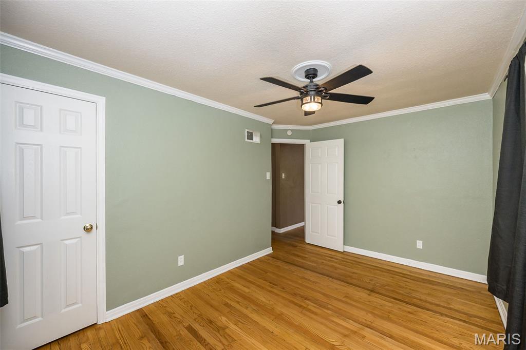 St Louis, Missouri 63114, United States, 4 Bedrooms Bedrooms, ,2 BathroomsBathrooms,Residential,Pending,186420