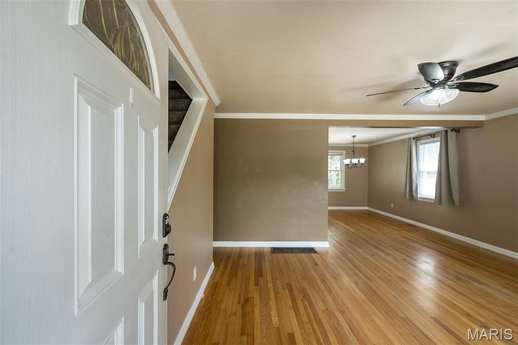 St Louis, Missouri 63114, United States, 4 Bedrooms Bedrooms, ,2 BathroomsBathrooms,Residential,Pending,186420