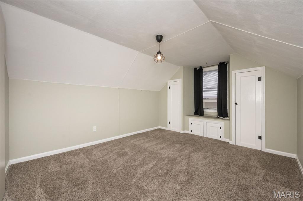 St Louis, Missouri 63114, United States, 4 Bedrooms Bedrooms, ,2 BathroomsBathrooms,Residential,Pending,186420