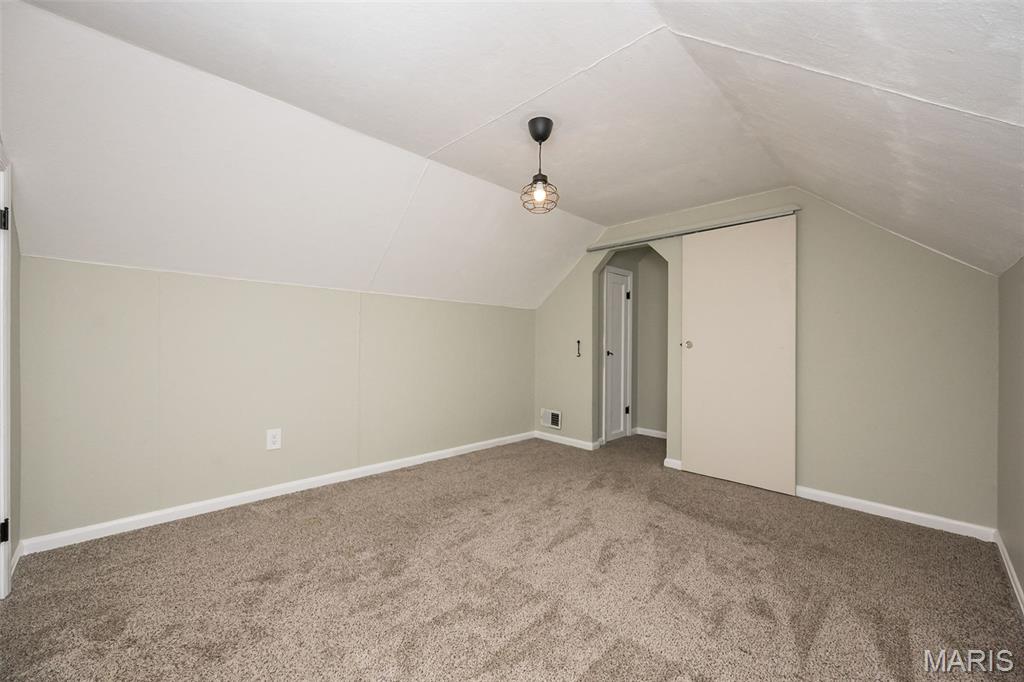 St Louis, Missouri 63114, United States, 4 Bedrooms Bedrooms, ,2 BathroomsBathrooms,Residential,Pending,186420