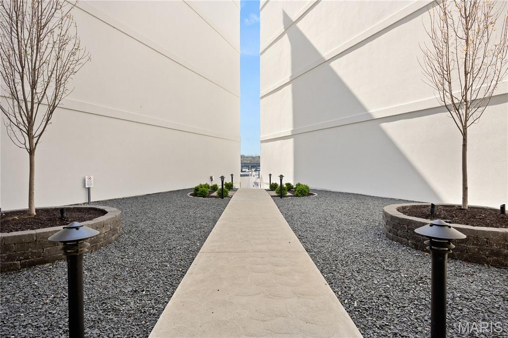 Topsider Condominiums - Residential