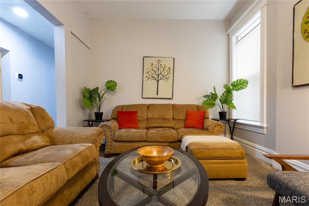 Lindells Add 02 - Residential Income