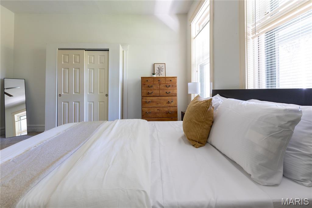 Lindells Add 02 - Residential Income