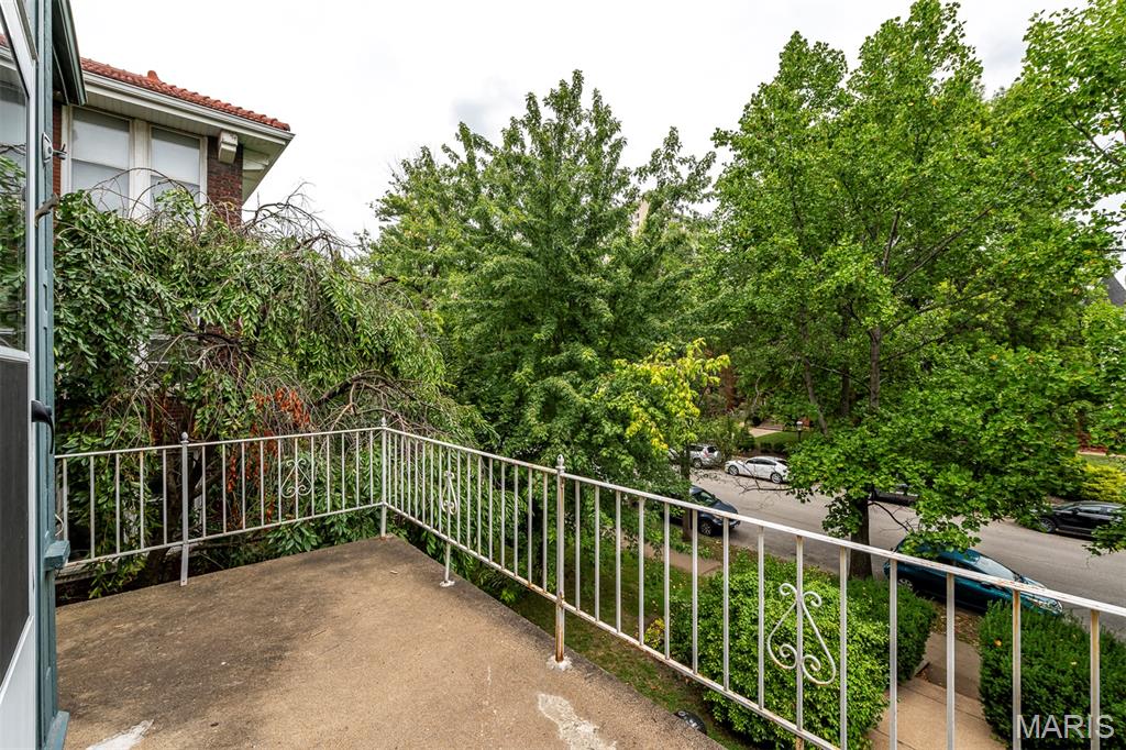 Lindells Add 02 - Residential Income