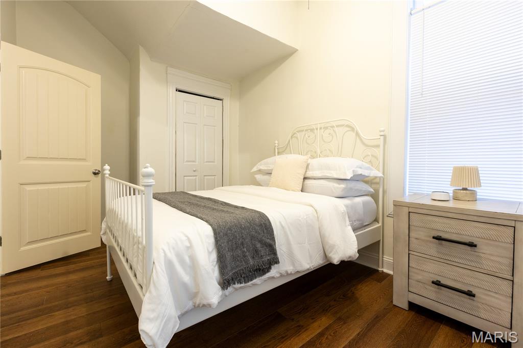 Lindells Add 02 - Residential Income