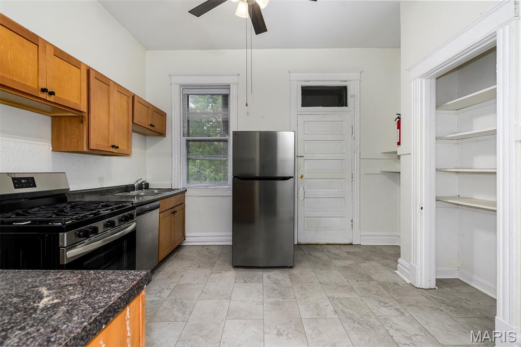 Lindells Add 02 - Residential Income