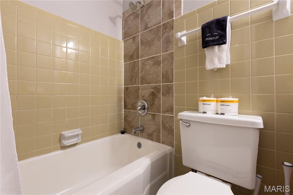 Lindells Add 02 - Residential Income