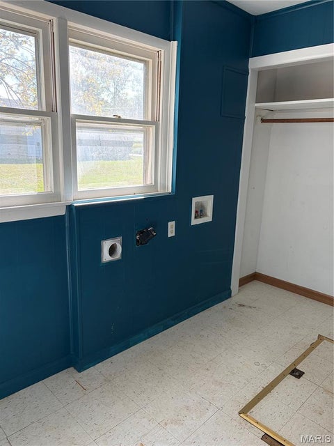 Tiny photo for 409 E Champ Clark Drive, Bowling Green, MO 63334 (MLS # 26067540)