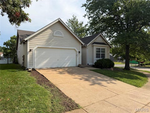 Tiny photo for 1803 Strawberry Ridge Drive, Ballwin, MO 63021 (MLS # 26038893)