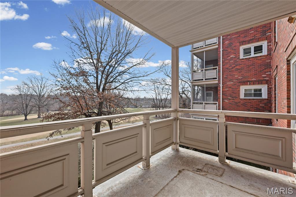 Saratoga Condo The - Residential