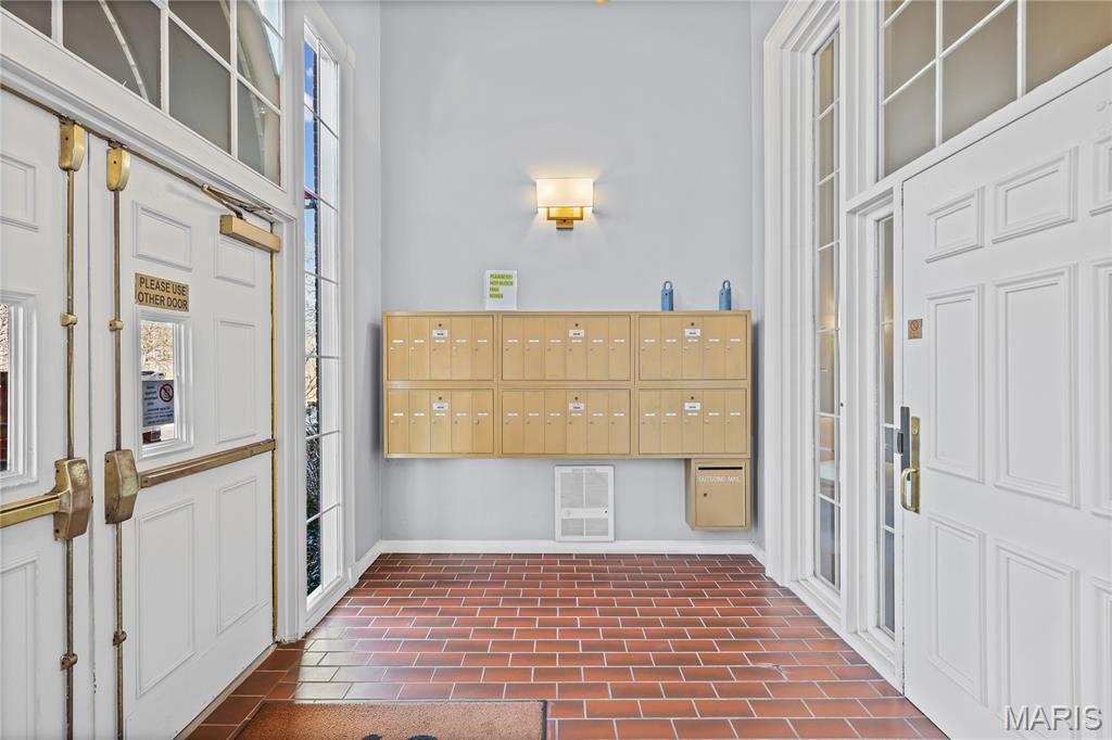 Saratoga Condo The - Residential