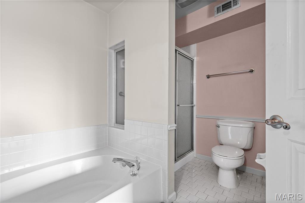 Saratoga Condo The - Residential