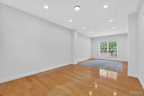 Tiny photo for 426 Buckhurst Drive, Ballwin, MO 63021 (MLS # 26025263)