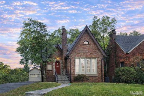 2471 Northland Avenue St Louis MO 63114