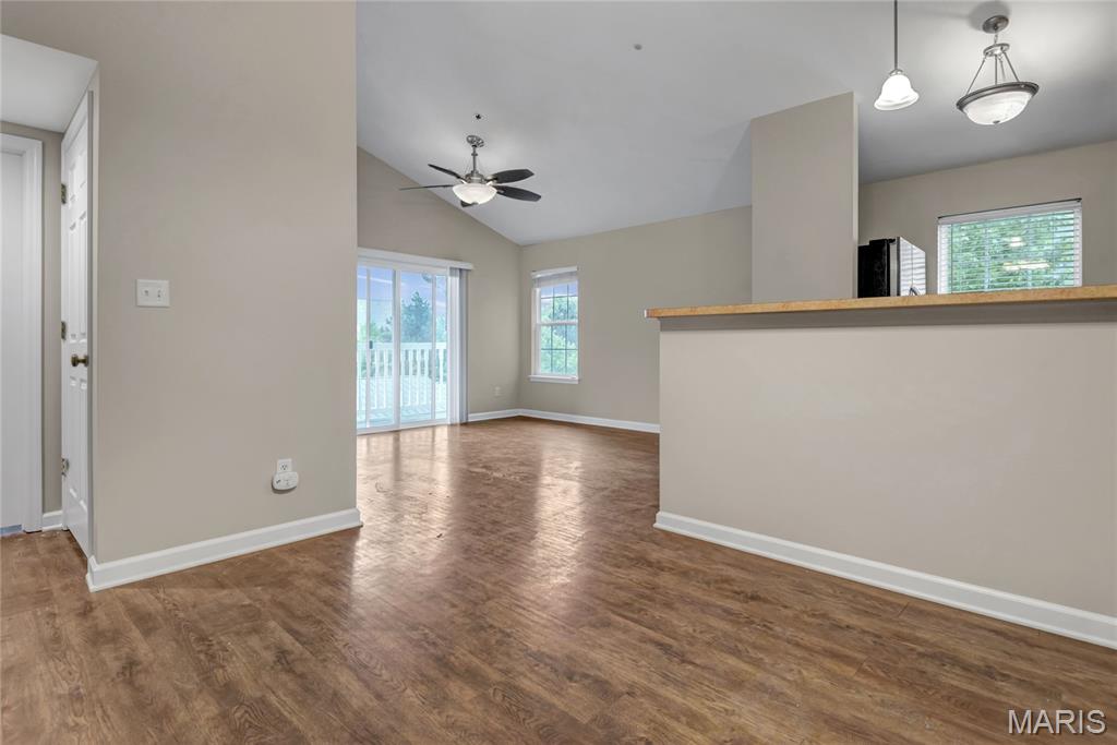 Springhurst Terrace #4 - Residential