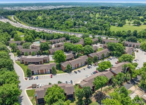 Tiny photo for 1937 Greenpoint Drive #203, Kirkwood, MO 63122 (MLS # 26020364)