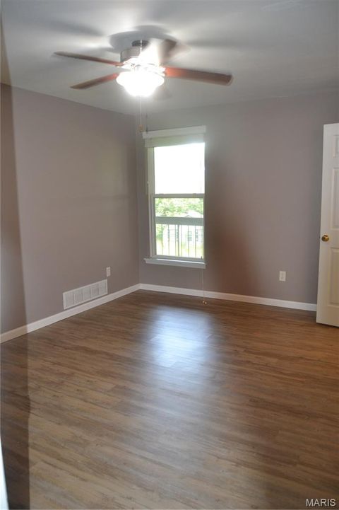 Tiny photo for 1937 Greenpoint Drive #203, Kirkwood, MO 63122 (MLS # 26020364)