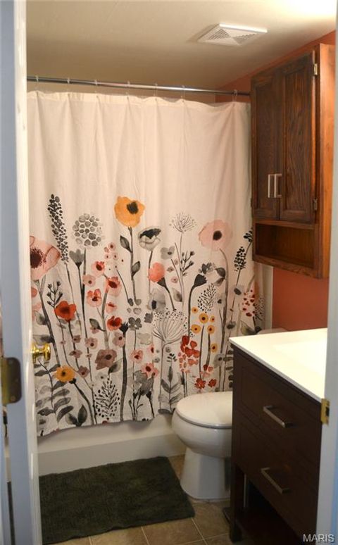 Tiny photo for 1937 Greenpoint Drive #203, Kirkwood, MO 63122 (MLS # 26020364)