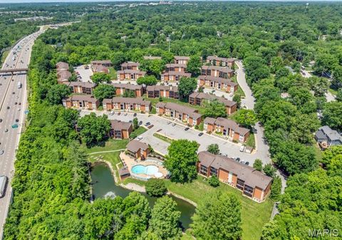 Tiny photo for 1937 Greenpoint Drive #203, Kirkwood, MO 63122 (MLS # 26020364)
