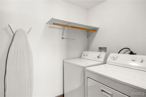 Tiny photo for 327 Spring Road, Lake Ozark, MO 65049 (MLS # 26017323)