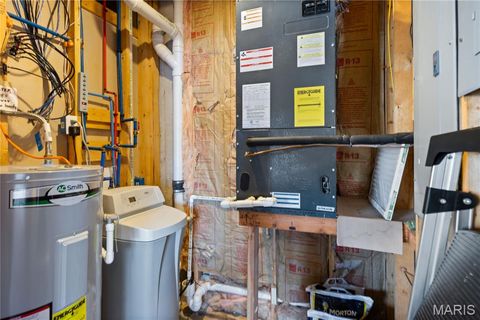 Tiny photo for 327 Spring Road, Lake Ozark, MO 65049 (MLS # 26017323)