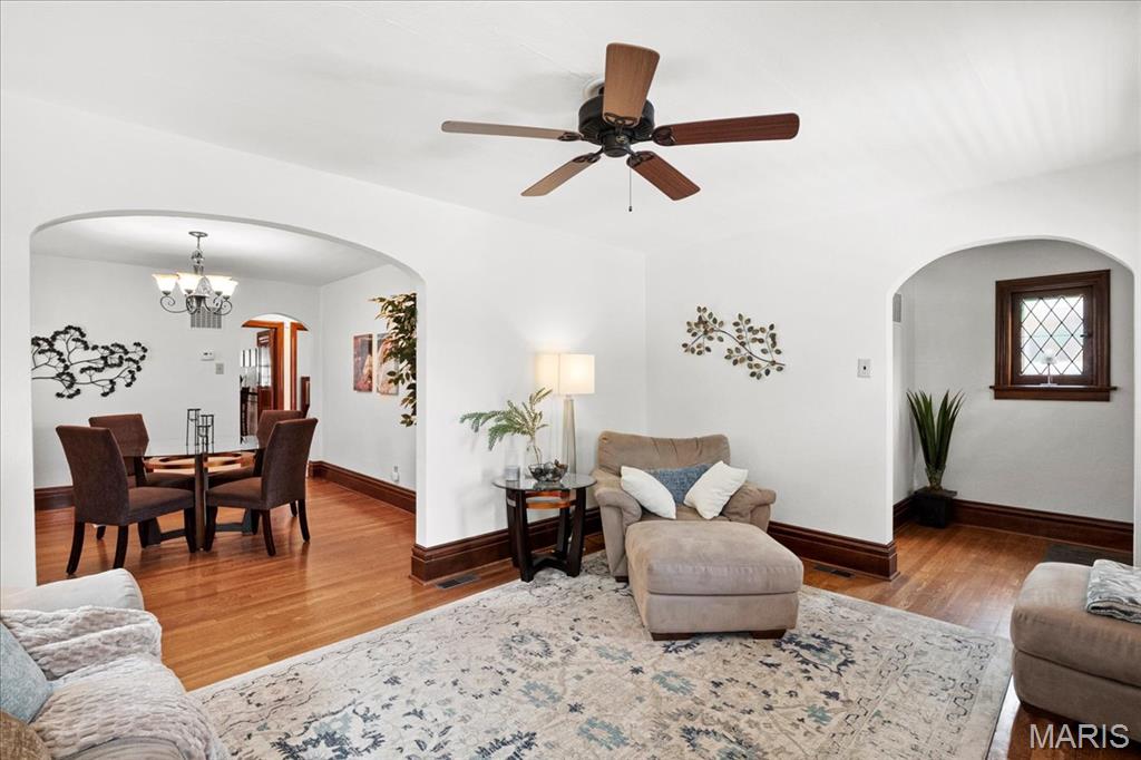 St Louis, Missouri 63109, United States, 2 Bedrooms Bedrooms, ,2 BathroomsBathrooms,Residential,Pending,154014