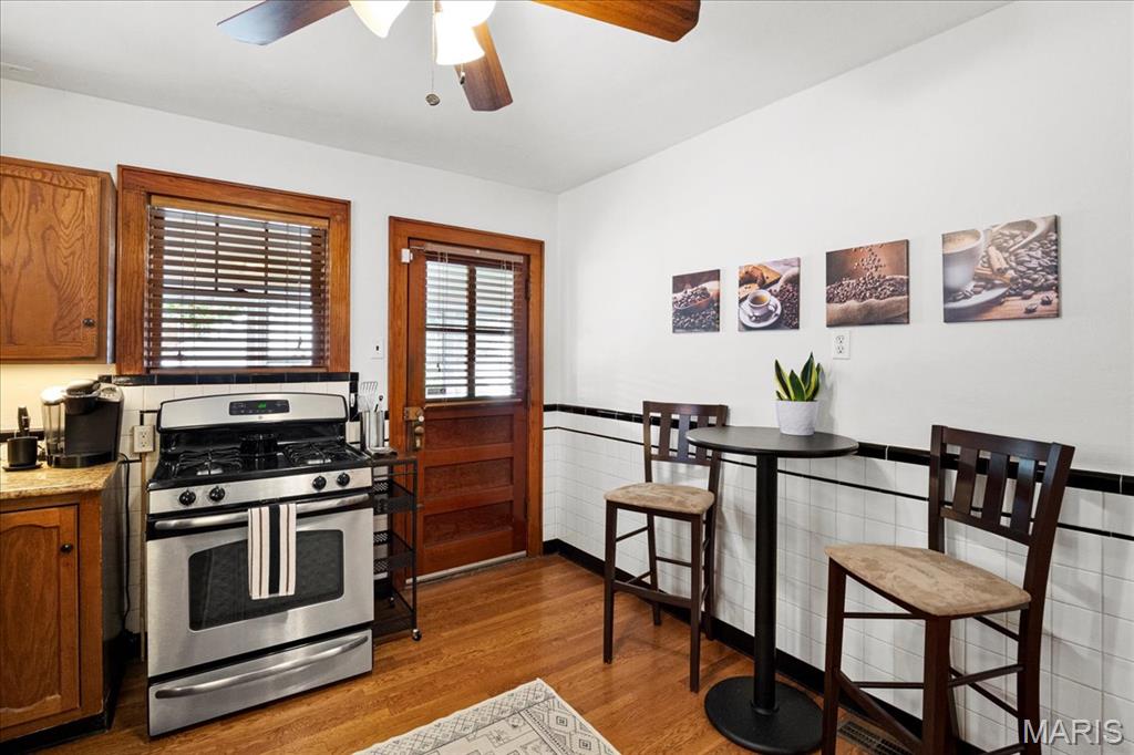 St Louis, Missouri 63109, United States, 2 Bedrooms Bedrooms, ,2 BathroomsBathrooms,Residential,Pending,154014